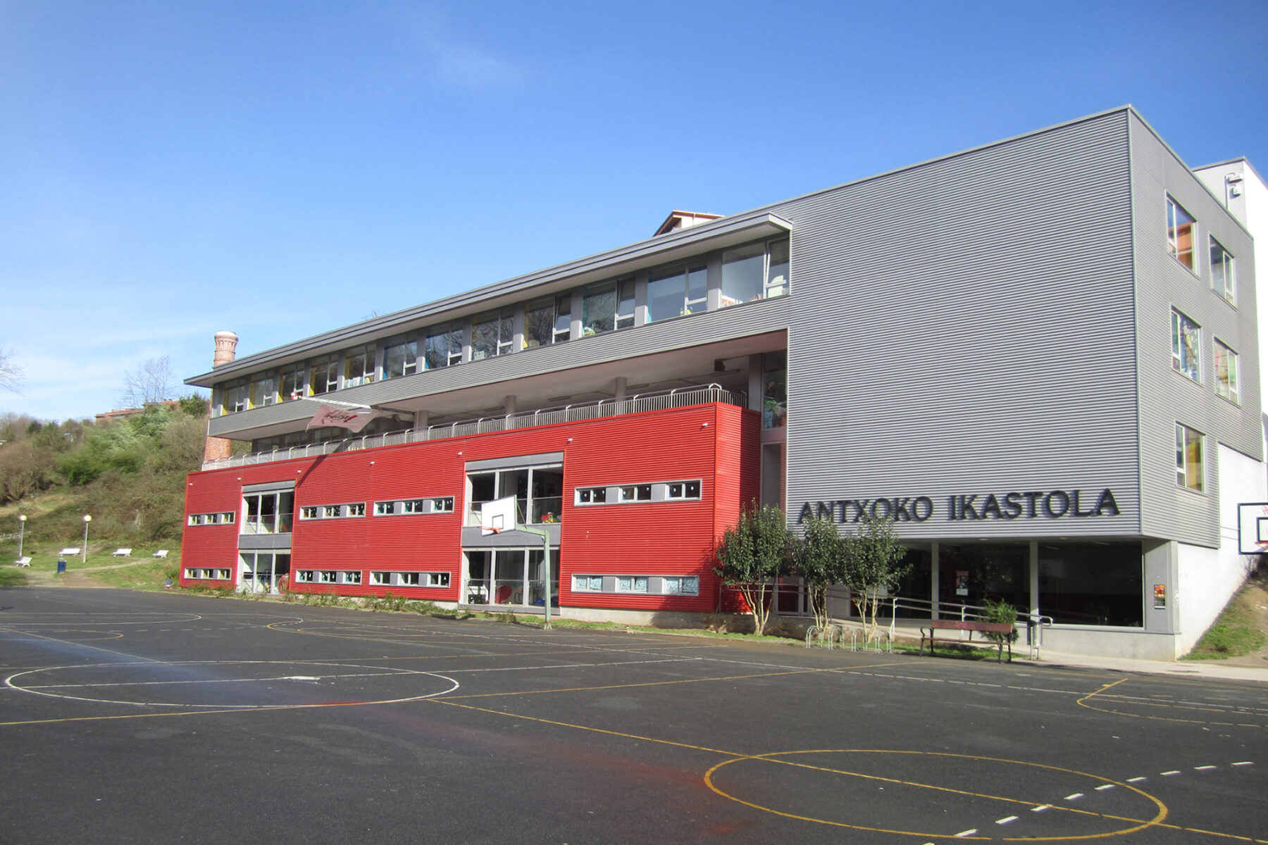 Ikastola en Antxo